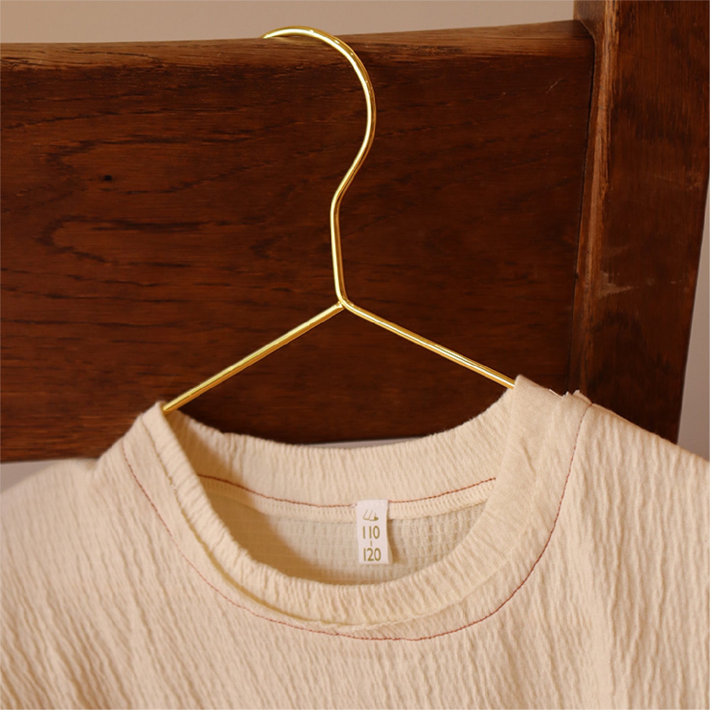 シャーリングステッチTシャツ